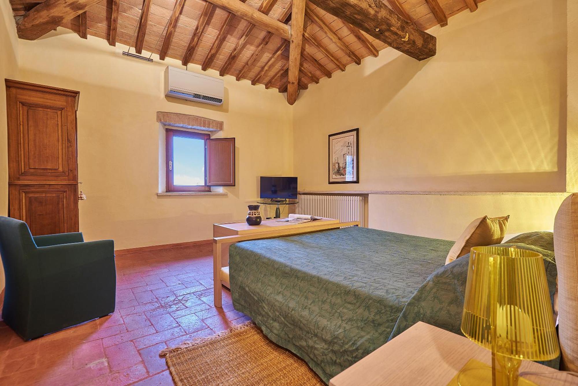 La Gazzara Castell'In Villa คาสเตลนูโอโว เบราร์เดนกา ภายนอก รูปภาพ