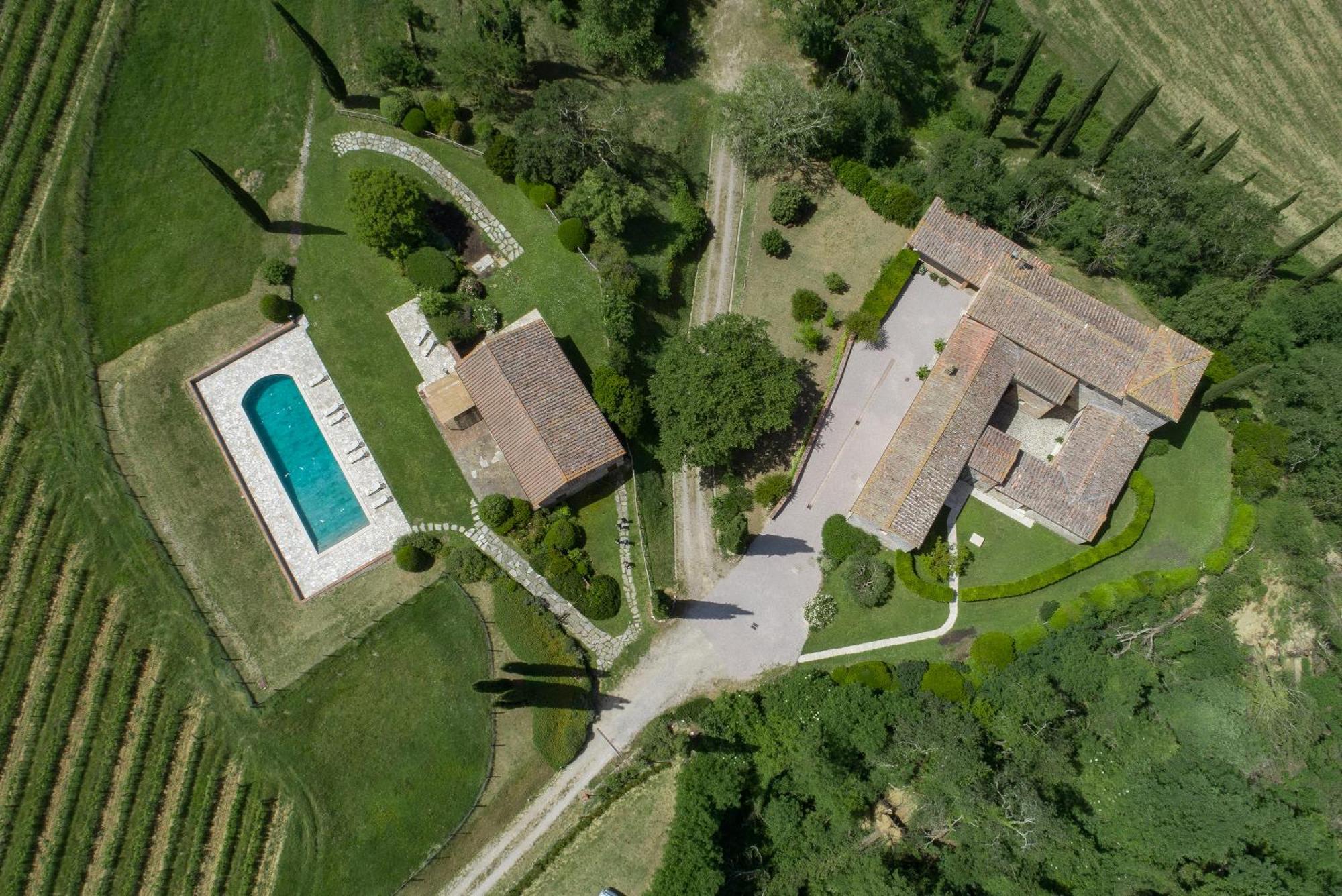 La Gazzara Castell'In Villa คาสเตลนูโอโว เบราร์เดนกา ภายนอก รูปภาพ