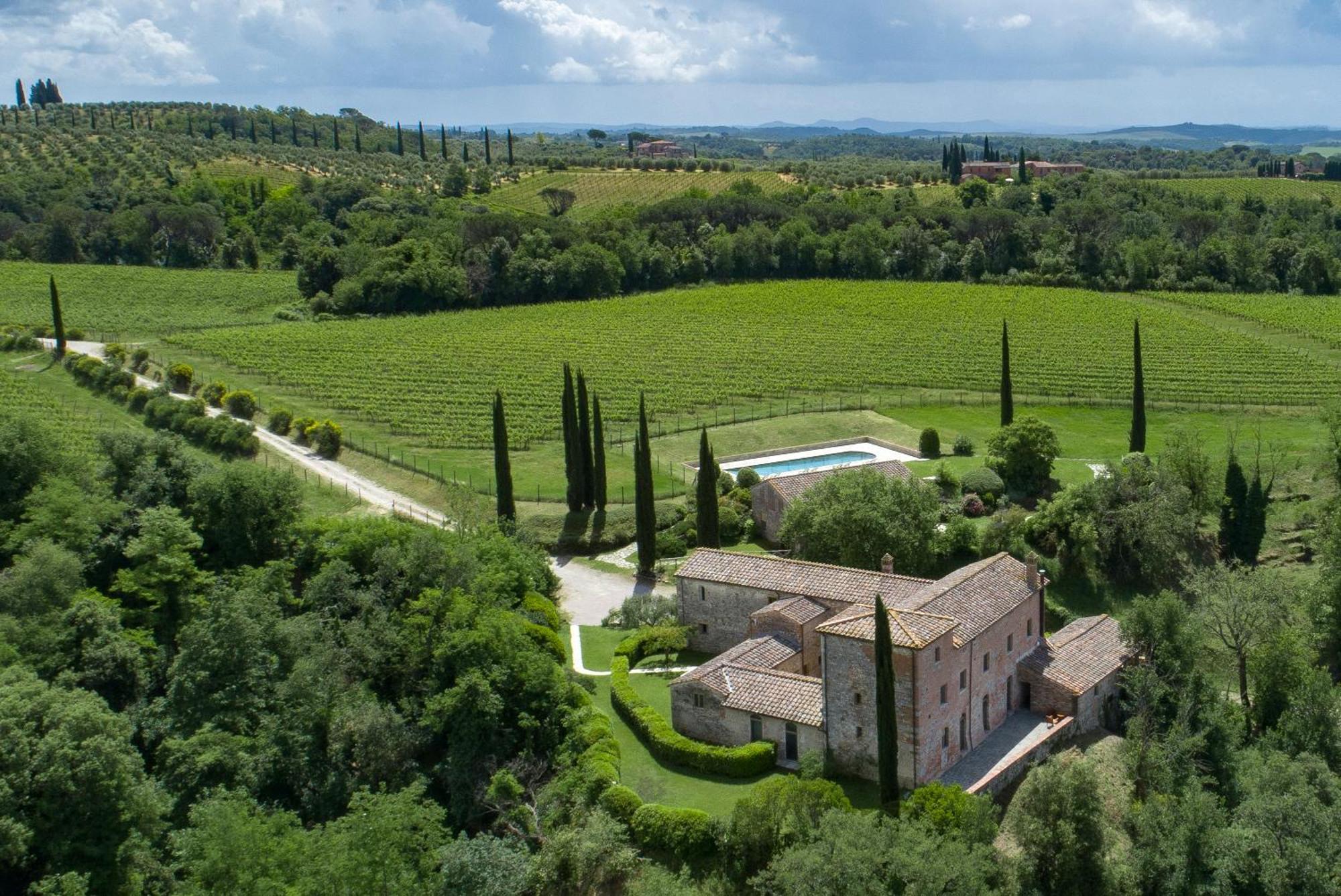 La Gazzara Castell'In Villa คาสเตลนูโอโว เบราร์เดนกา ภายนอก รูปภาพ